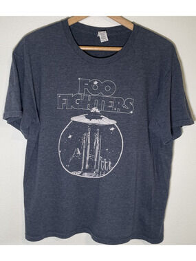 Foo Fighters UFO Alien Grunge Rock Band Graphic T-Shirt Gray - L